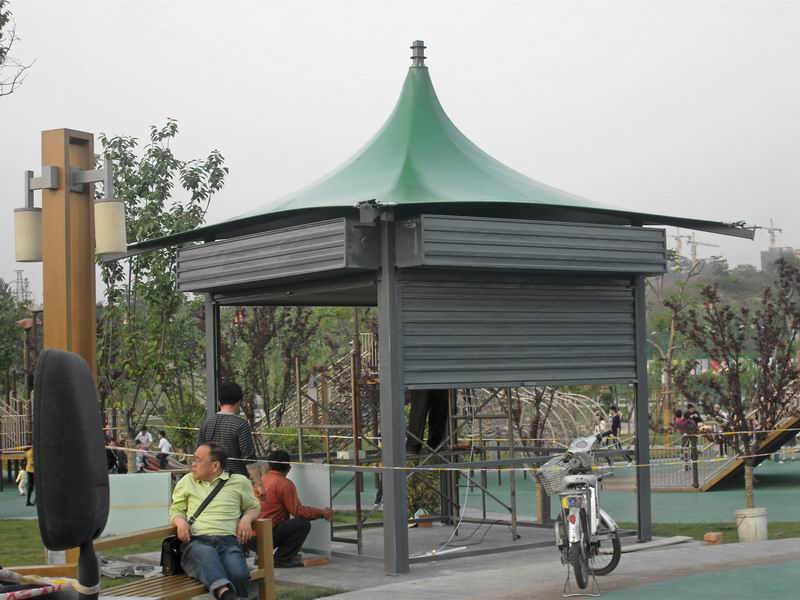 地下車庫(kù)出入口膜結(jié)構(gòu)